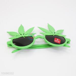 Green leaf shaped plastic glasses/glasses for party