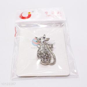 Top Selling Cat Shaped Rhinestone Brooch Pin