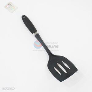 Wholesale cheap kitchen black leakage shovel