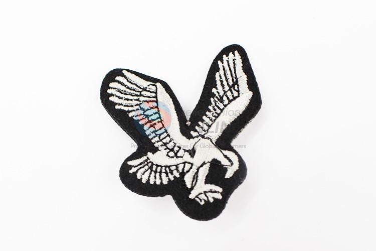 Cool design eagle shape embroidery badge brooch