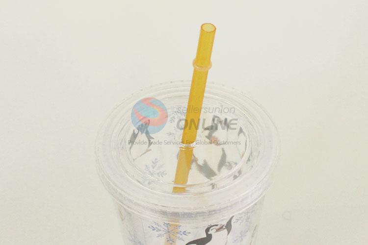 Low Price Cartoon Penguin Pattern Water Cup Tea Cup Plastic Cup with Yellow Straw