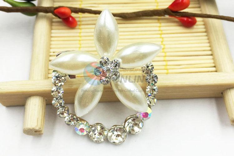 Latest Design Rhinestone Brooch for Wedding Invitations