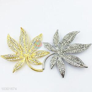 Maple Leaf Shaped Beautiful Women Rhinestone Brooch/Breastpin