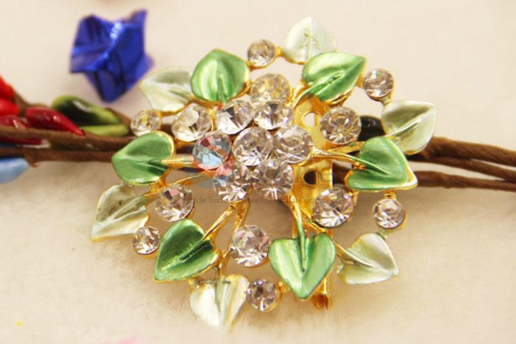 Hot Sale Flower Shaped Alloy Brooch for Clothes