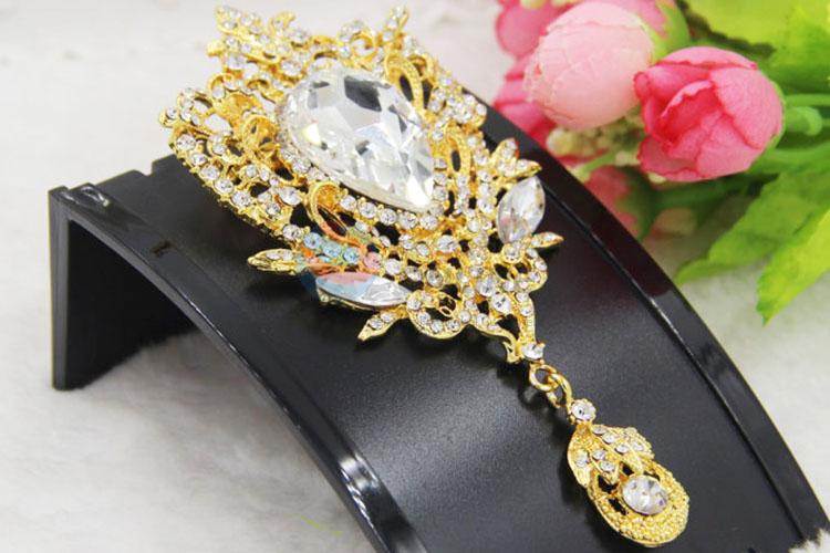 Factory Direct Elegant Decorated Crystal Rhinestone Brooch