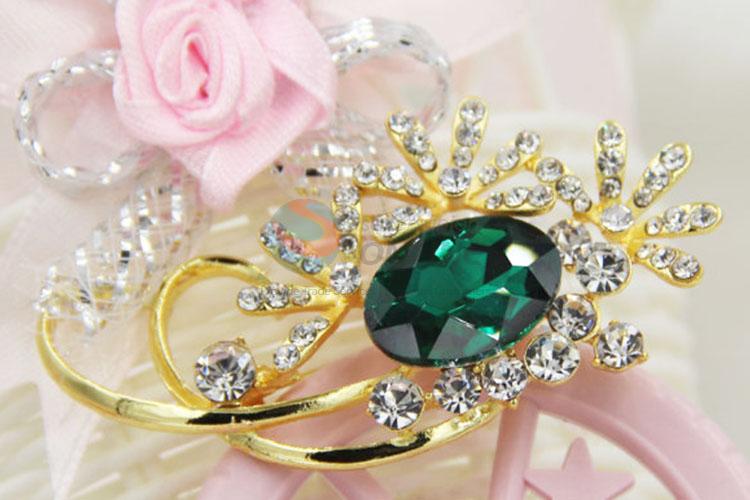 Best Selling Ladies Ornament Pin Brooch Breastpin