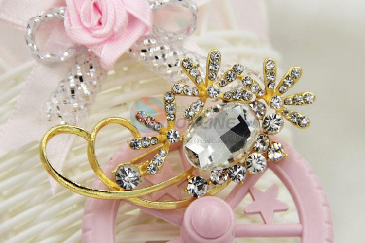 Best Selling Ladies Ornament Pin Brooch Breastpin