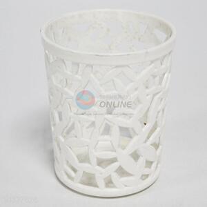 Flower pattern plastic pen container,white