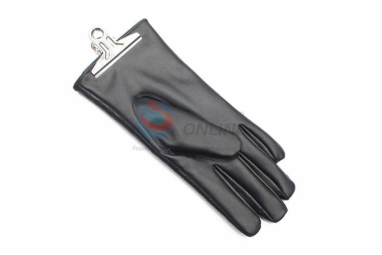 Delicate women winter warm gloves outdoor gloves