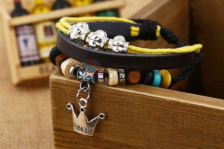 Fashion Leather Bracelet With Crown Shape Pendant