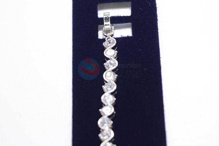 Creative design zircon bracelet