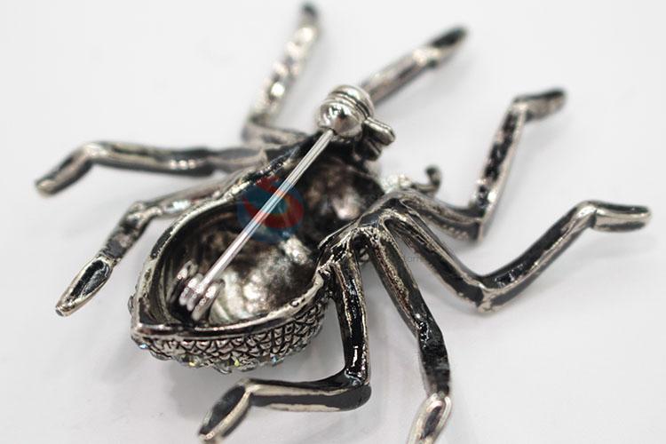 Recent design spide brooch