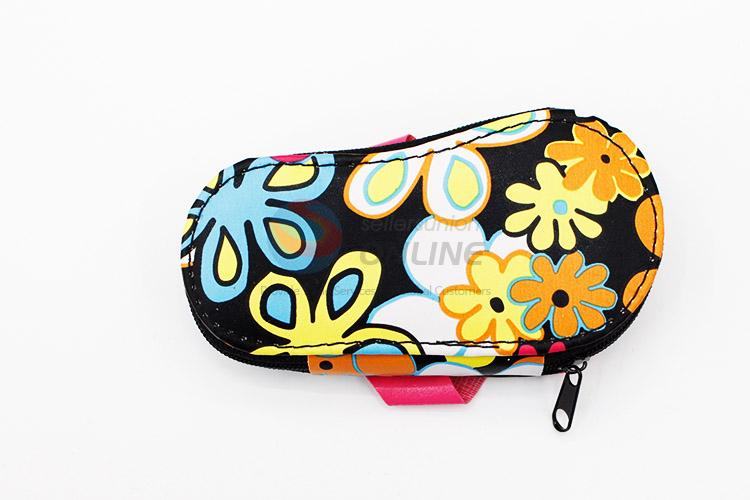 Cute slipper shape low price manicure tool set