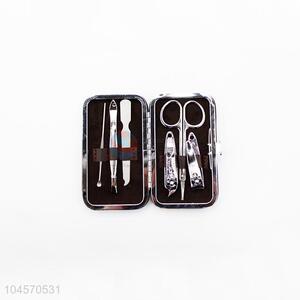 Cheap useful manicure tool set