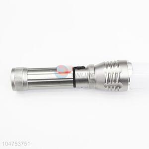 New Customized Aluminum Alloy Flashlight Set with T6 Lamp Bulb and 18650 Battery