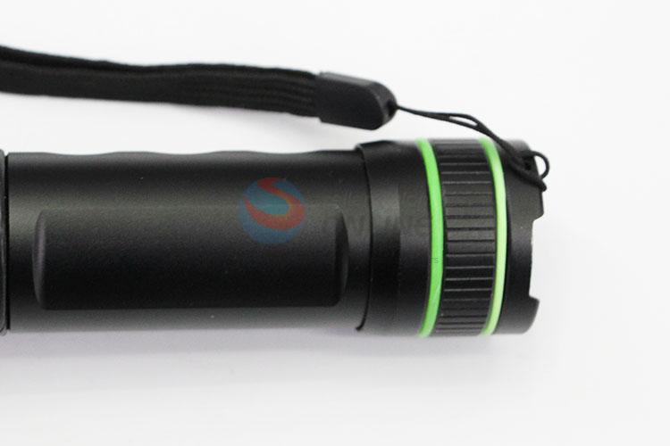 Simple Style Camp Flashlight with T6 Lamp Bulb