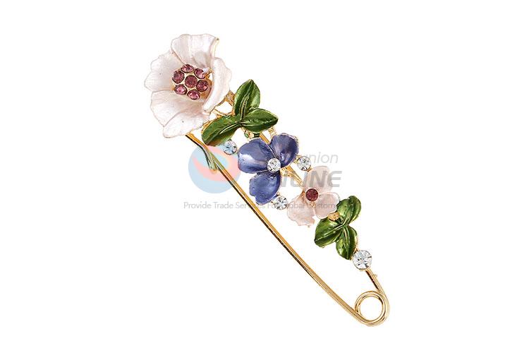 Cheap wholesale safe pin shape alloy flower brooch