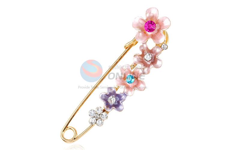 China wholesale safe pin shape flower alloy brooch