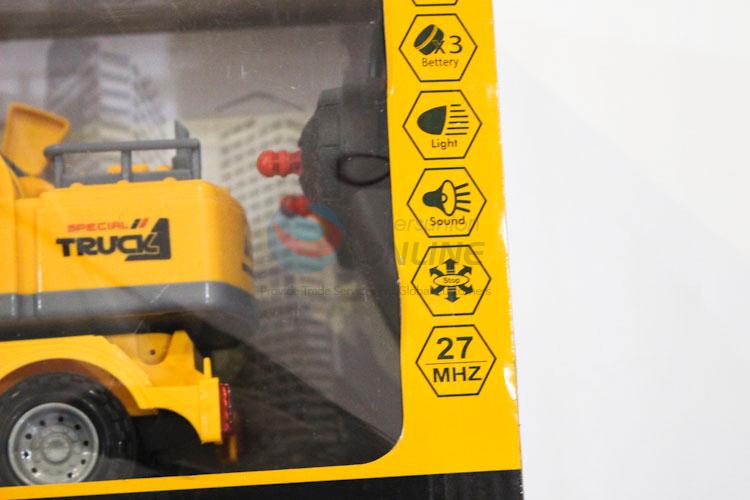 Simple Style Yellow Color Remote Control Engineering Vehicle with Music