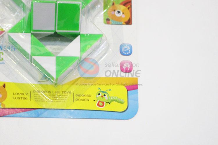 Hot Selling Green and White Color Educational Speed Lock Shaped Toys Twist Cube Puzzle Toys