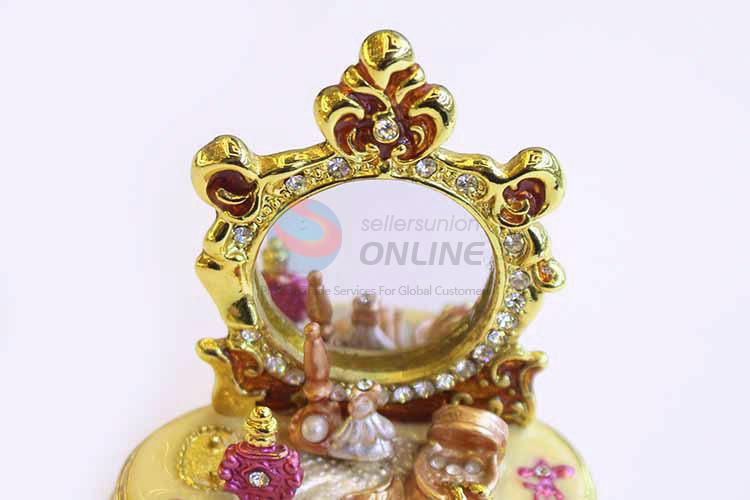 Fancy Design Exquisite Metal Alloy Jewelry Trinket Box