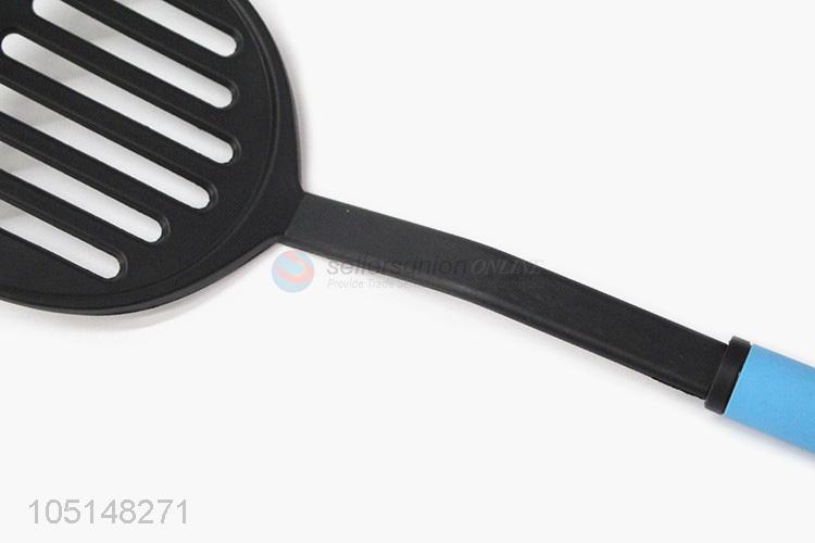 Low price kitchen utensil slotted turner leakage shovel