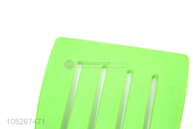 Popular Wholesale Kitchen Ware Nylon Leakage Shovel