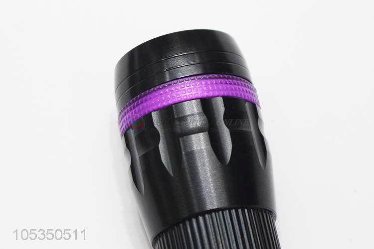 China Supply Tactical Flashlight for Outdoor Hunting Using 3pcs AAA Battery