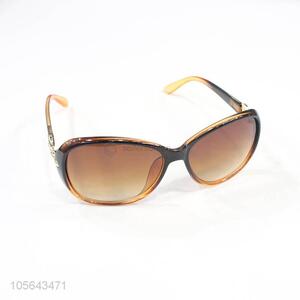Cheap wholesale fashionable custom men women uv400 sunglasses