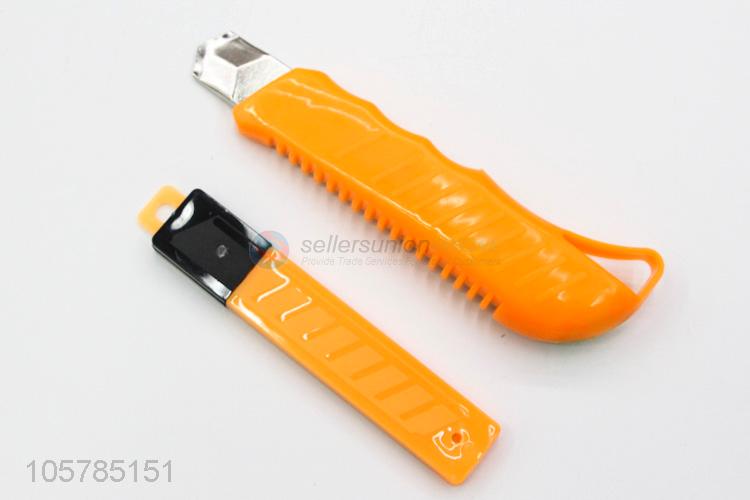 Colorful Retractable Cutter Knife With 5 Pieces Cutter Blade Set