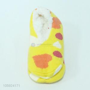 Wholesale cheap winter indoor  floor socks floor slippers