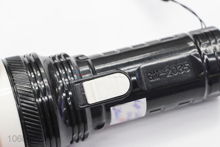 Best selling family use led flashlight with battery