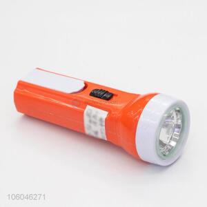 Wholesale custom hard light long distance led plastic flashlight with battery