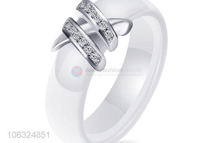 Hot Selling Black And White Ceramic Diamond-Encrusted Rings