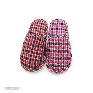 Factory Sales Printed Cotton Fabric Closed Toe Home Bedroom Slipper