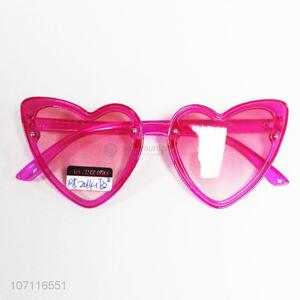 New product heart shaped sunglasses plastic sunglasses