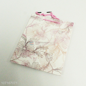 Promotional flowers pattern delicate paper gift bag with handle