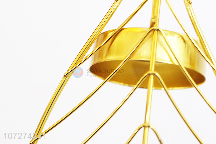 Good market leaf design candle holder modern metal candlestick for decoration