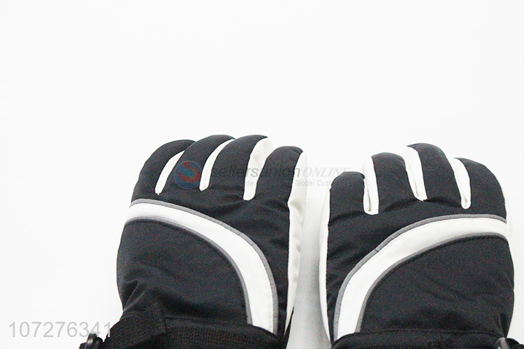 Latest Design Waterproof Adult Gloves Winter Outdoor Windproof Ski Gloves