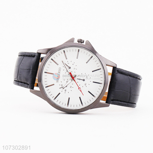 New Design Men Watch With PU Watchband Fashion Accessories