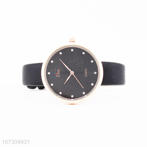 New Style PU Watchband Watches Ladies Wristwatch