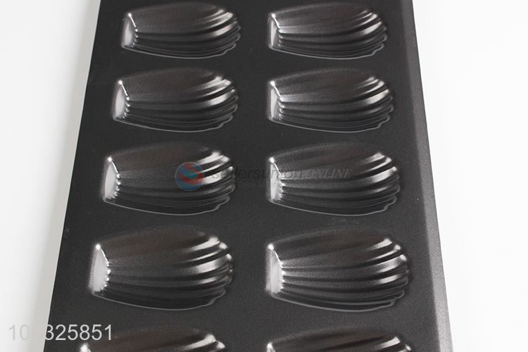 Direct Price 12 Cavities Cast Iron Shell Shaped Bakeware Cake Mold