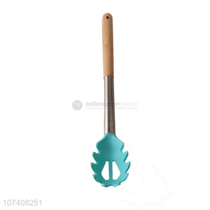 Factory price durable noodle spoon with wooden handle