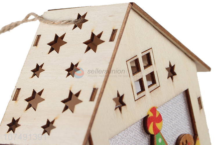 Factory Price Christmas Decoration Wooden Crafts Christmas House Pendant