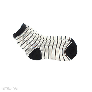 Custom Fashion Striped Socks Ladies Breathable Short Socks