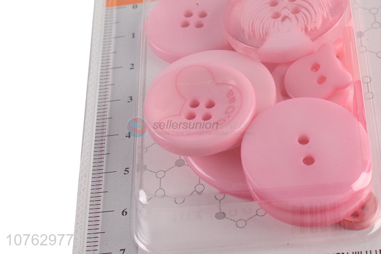 Hot selling different sizes round resin button coat button