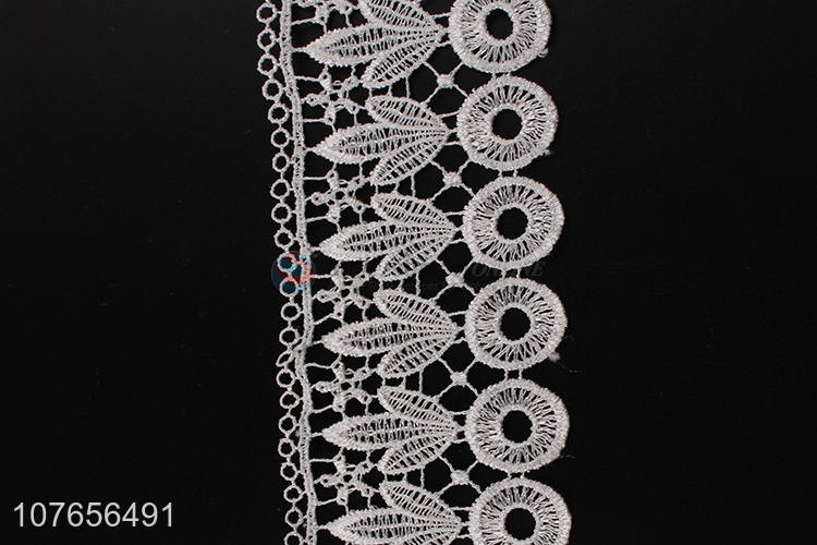 Factory price new style white lace ribbon for dressing decoration
