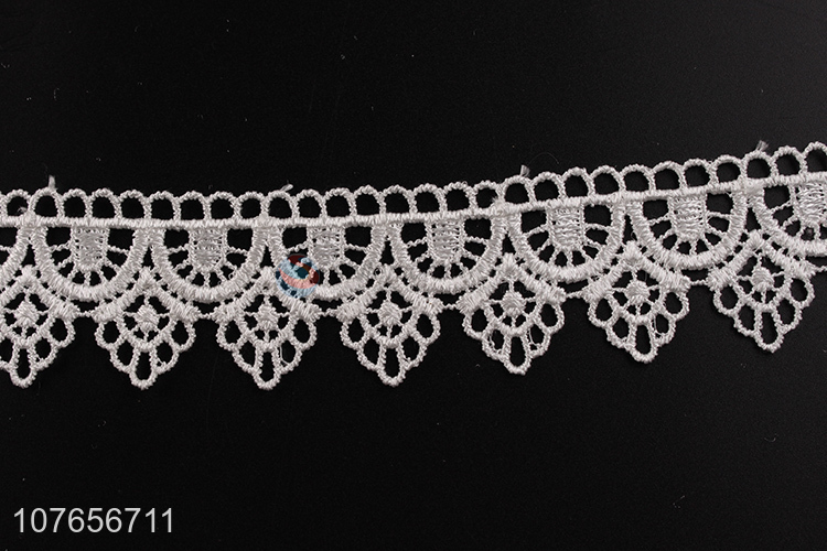 High quality beautiful repeated flower lace trimming for garment
