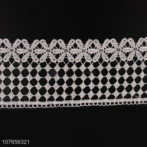Low price top quality white lace ribbon for dressing