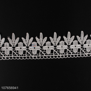 Best price white polyester lace trim ribbon with flowers pattern